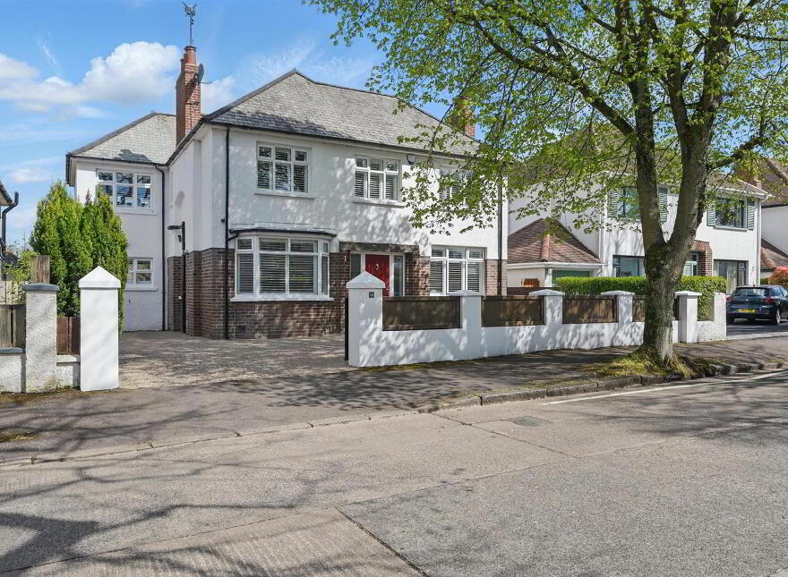 35 Malone Hill Park, Belfast, BT9 6RE
