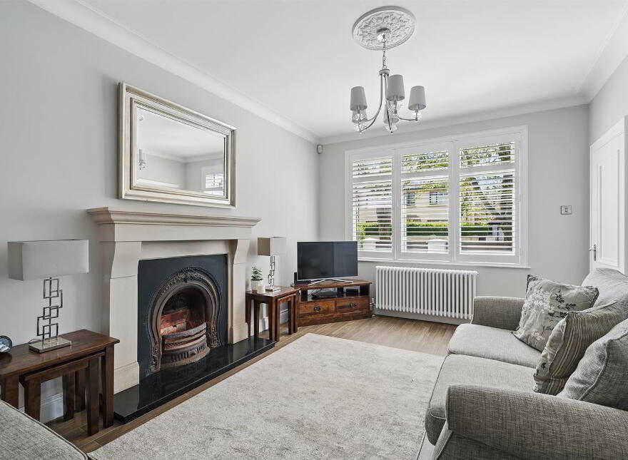 35 Malone Hill Park, Belfast, BT9 6RE