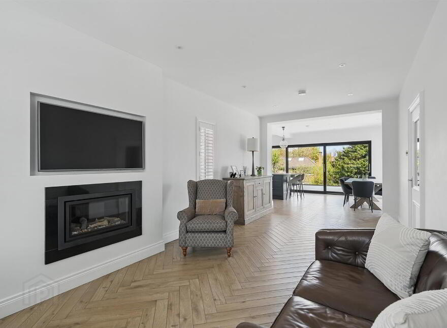 35 Malone Hill Park, Belfast, BT9 6RE