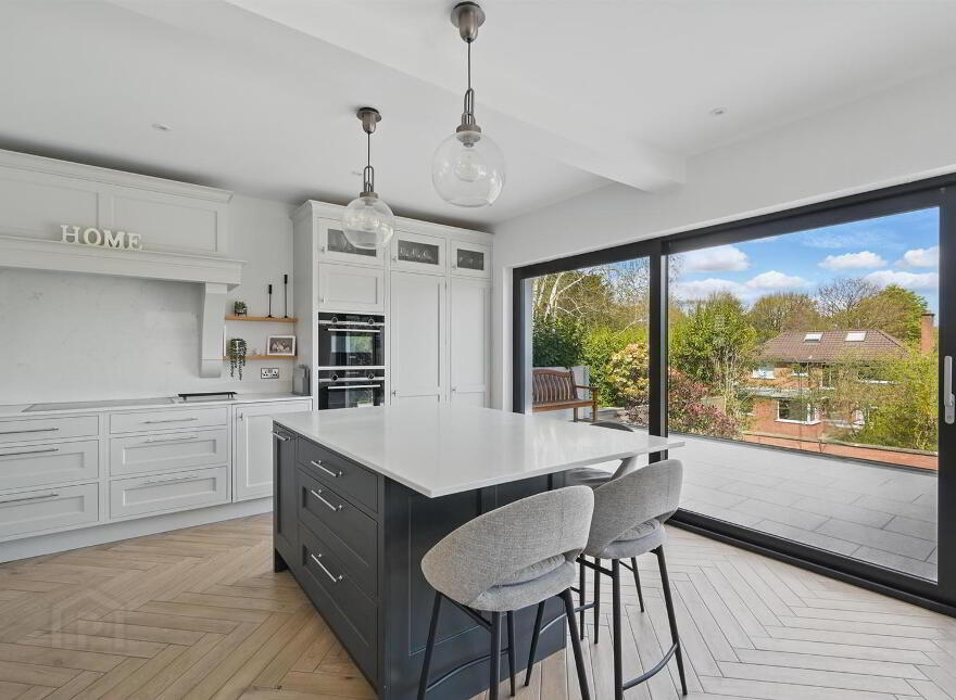 35 Malone Hill Park, Belfast, BT9 6RE