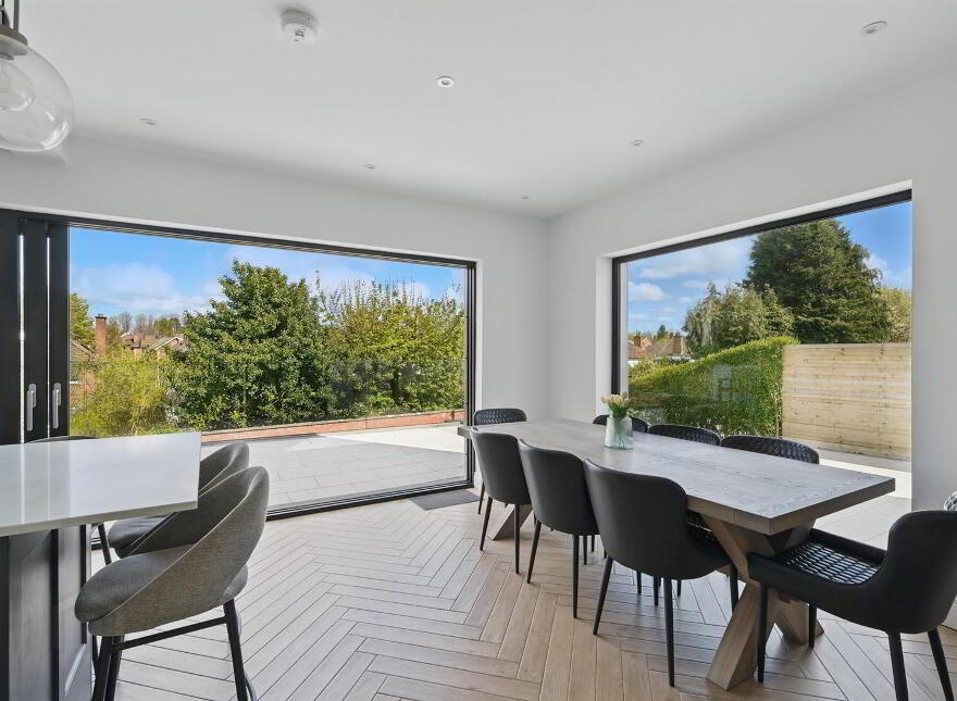 35 Malone Hill Park, Belfast, BT9 6RE