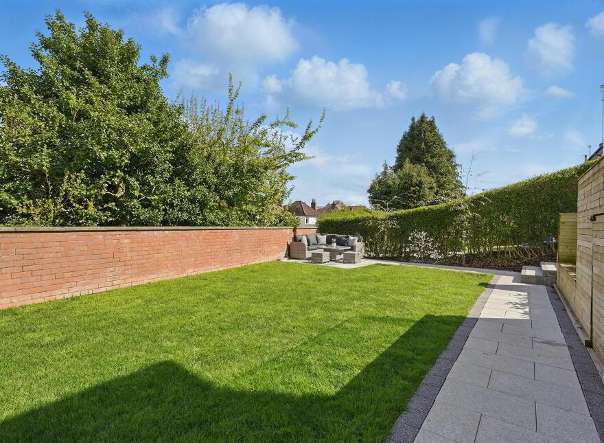 35 Malone Hill Park, Belfast, BT9 6RE