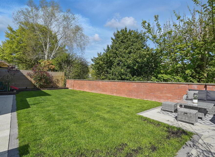 35 Malone Hill Park, Belfast, BT9 6RE