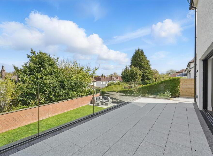 35 Malone Hill Park, Belfast, BT9 6RE