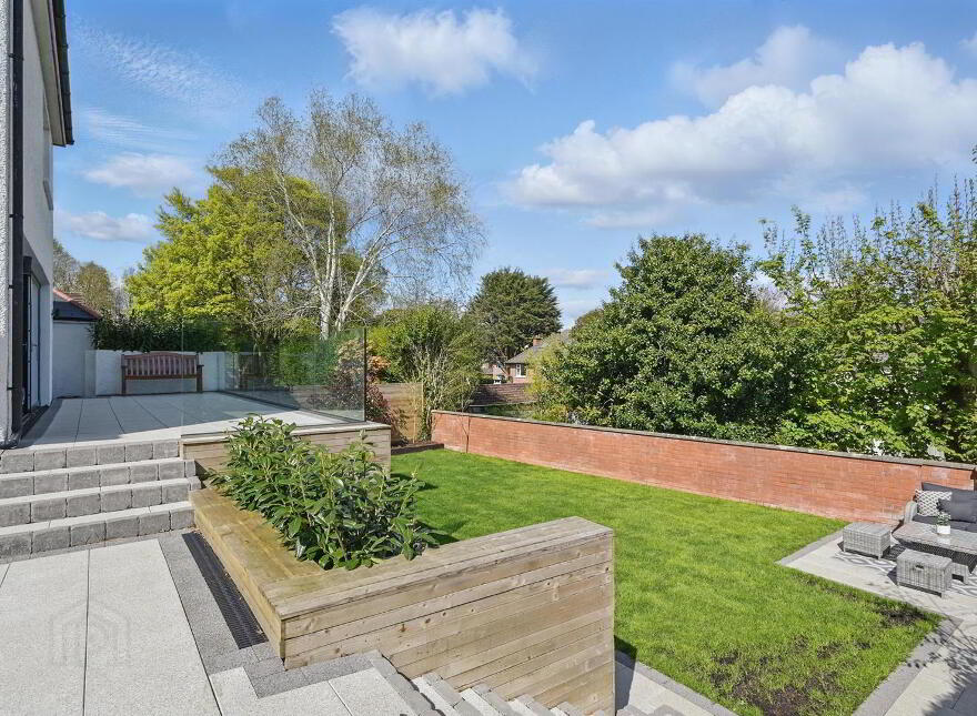 35 Malone Hill Park, Belfast, BT9 6RE