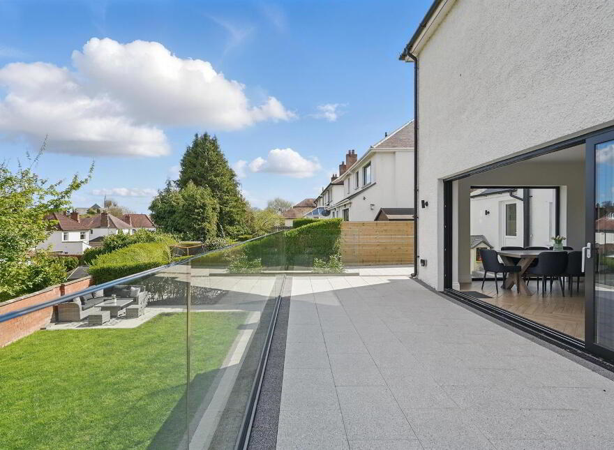 35 Malone Hill Park, Belfast, BT9 6RE