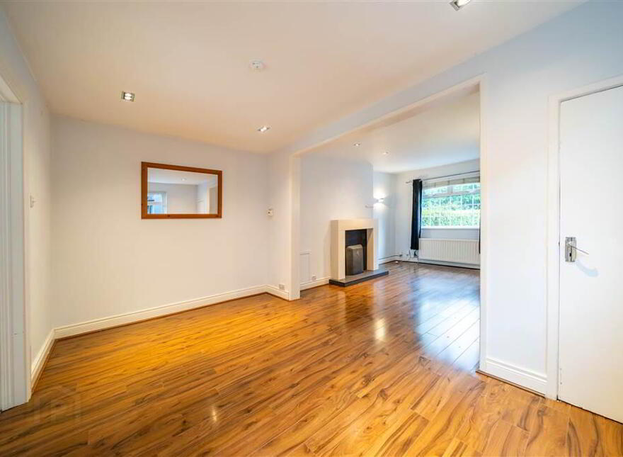 35 Rathgael Road, Bangor, BT19 1RW