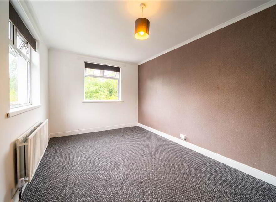 35 Rathgael Road, Bangor, BT19 1RW