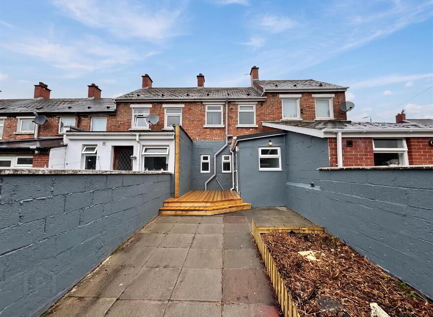 19 Glenside Parade, Belfast, BT14 8AH