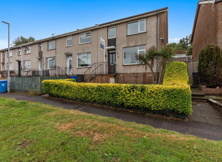 32 Ravenswood Crescent, Belfast, BT5 7QA