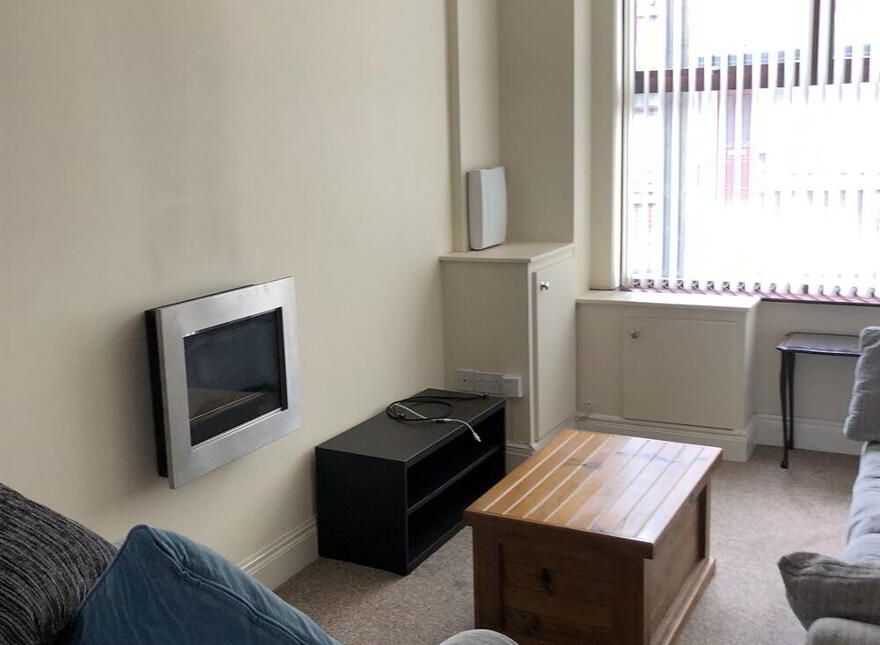 4 Meadowbank Place, Belfast, BT9 7FF