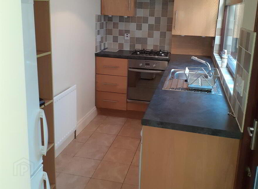 4 Meadowbank Place, Belfast, BT9 7FF