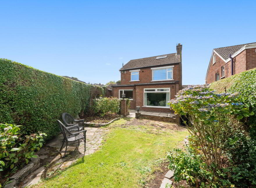 86 Roddens Crescent, Belfast, BT5 7JP