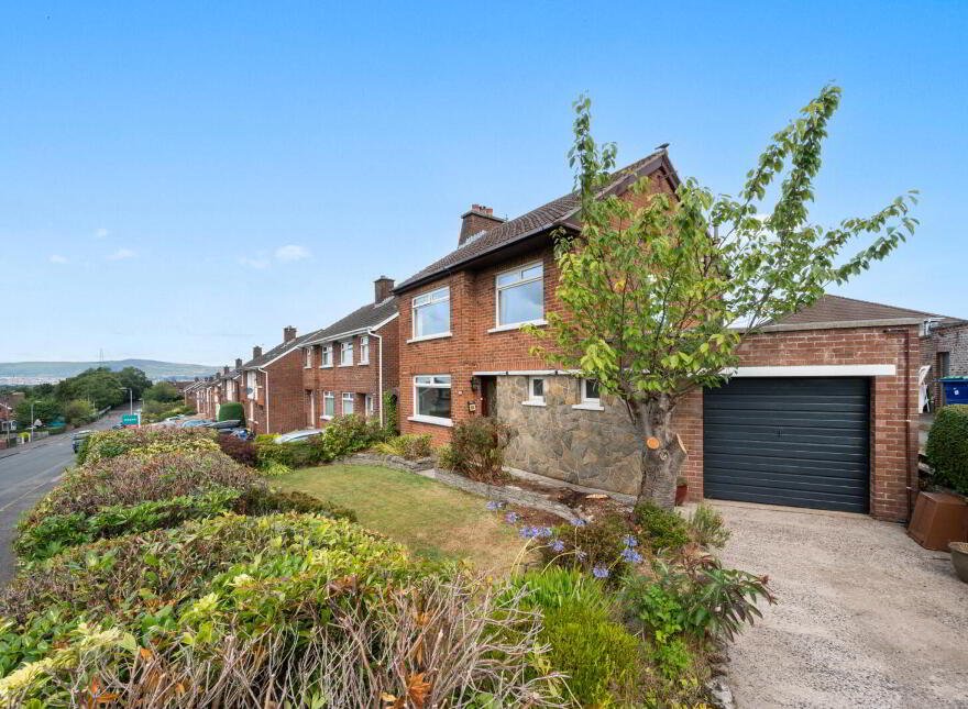 86 Roddens Crescent, Belfast, BT5 7JP