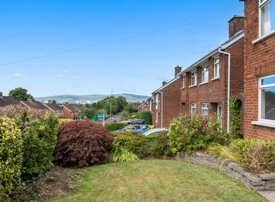 86 Roddens Crescent, Belfast, BT5 7JP