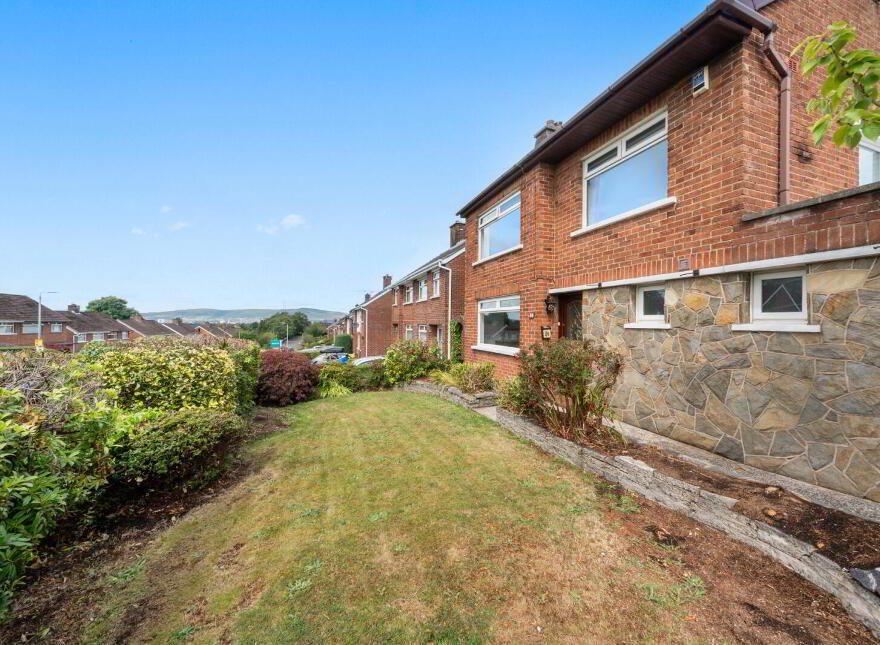 86 Roddens Crescent, Belfast, BT5 7JP