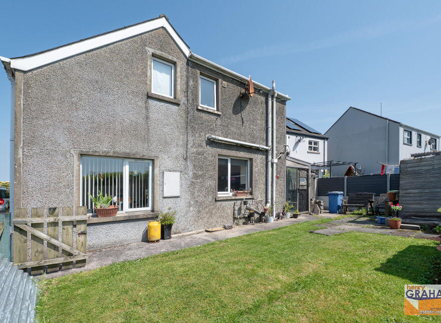 84 Carryduff Road, Lisburn, BT27 6UA