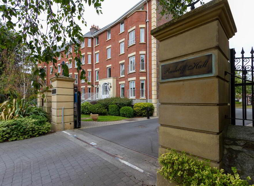 Apartment 25 Radcliff Hall, Saint John`s Road, Sandymount, Dublin, D04EV66