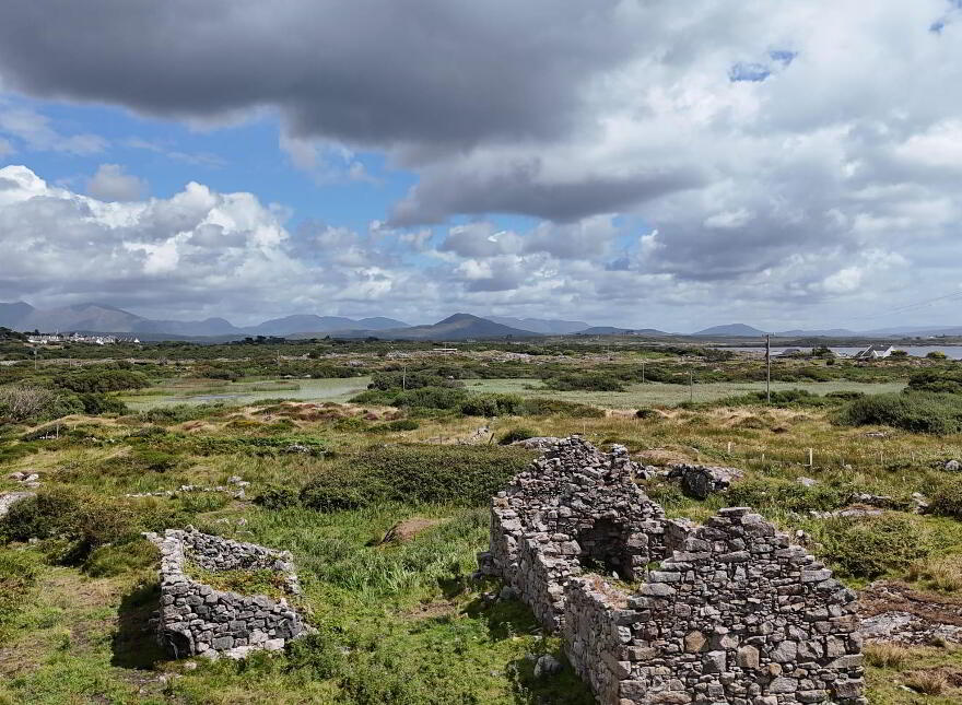 Ervallagh, Connemara, Roundstone