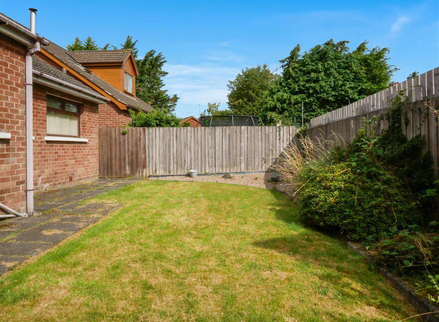 19 Hollygate Avenue, Church Road, Carryduff, Belfast, BT8 8DY
