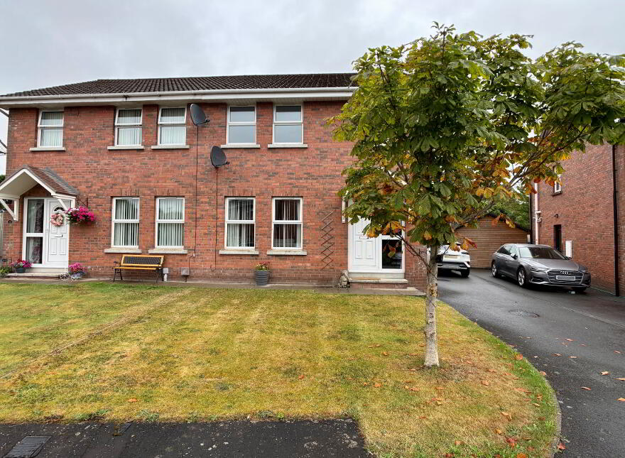 15 Knocknashane Meadows, Lurgan, BT66 7GA