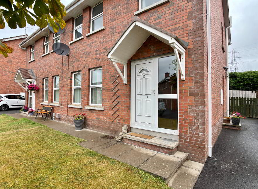15 Knocknashane Meadows, Lurgan, BT66 7GA
