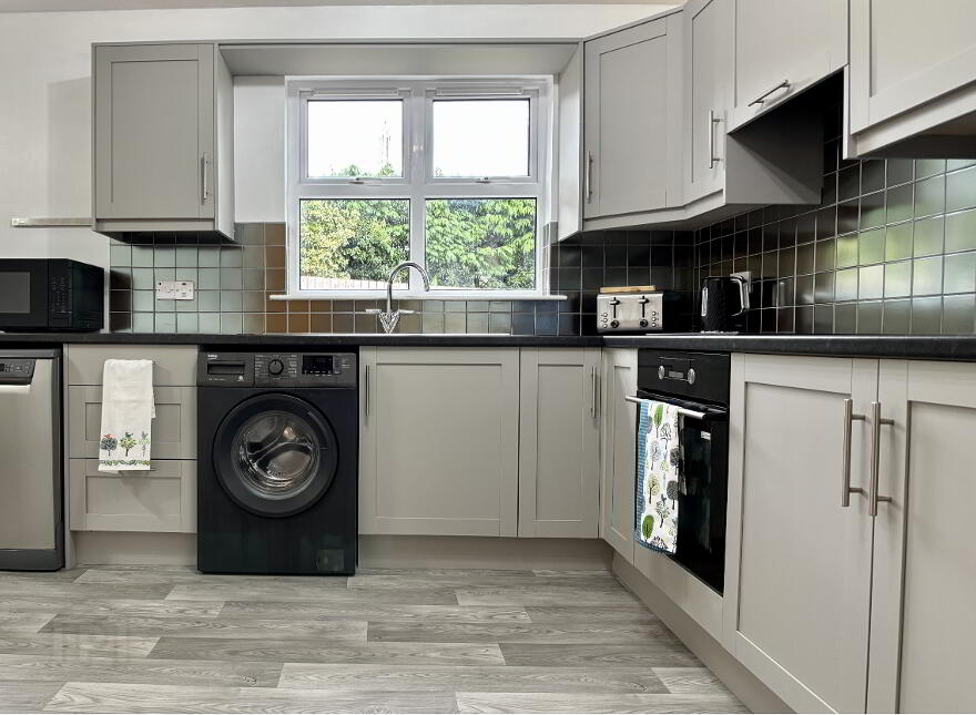 15 Knocknashane Meadows, Lurgan, BT66 7GA