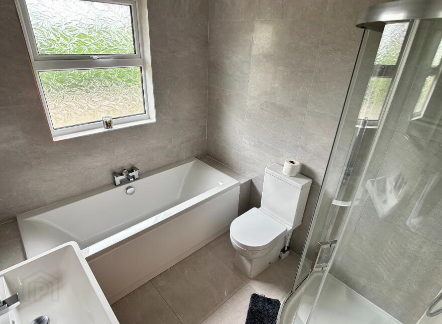 15 Knocknashane Meadows, Lurgan, BT66 7GA