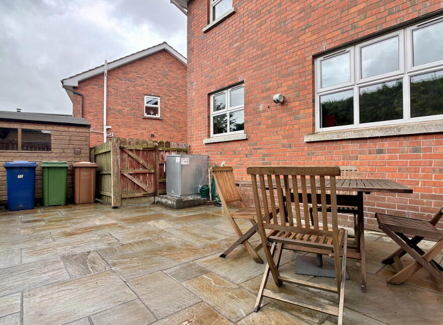 15 Knocknashane Meadows, Lurgan, BT66 7GA