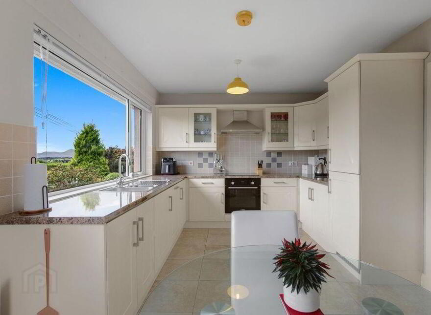 28 Ardmore Avenue, Downpatrick, BT30 6JU