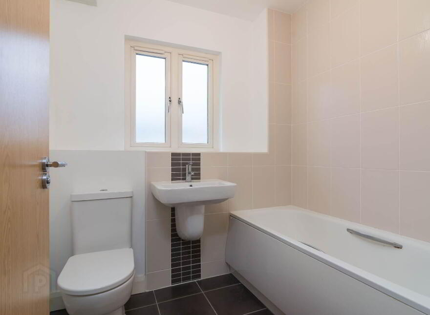 3 Sycamore Mews, Lisburn, BT28 2ZL