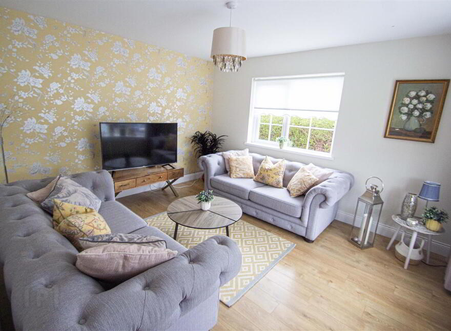 47 Lagmore Grove, Stewartstown Road, Belfast, BT17 0TD