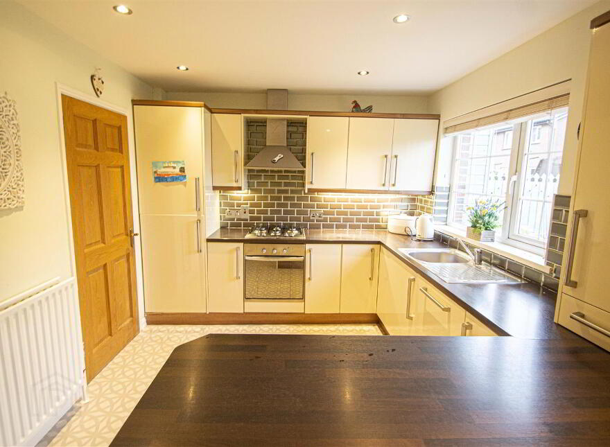 47 Lagmore Grove, Stewartstown Road, Belfast, BT17 0TD