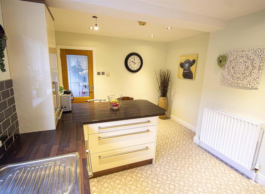 47 Lagmore Grove, Stewartstown Road, Belfast, BT17 0TD