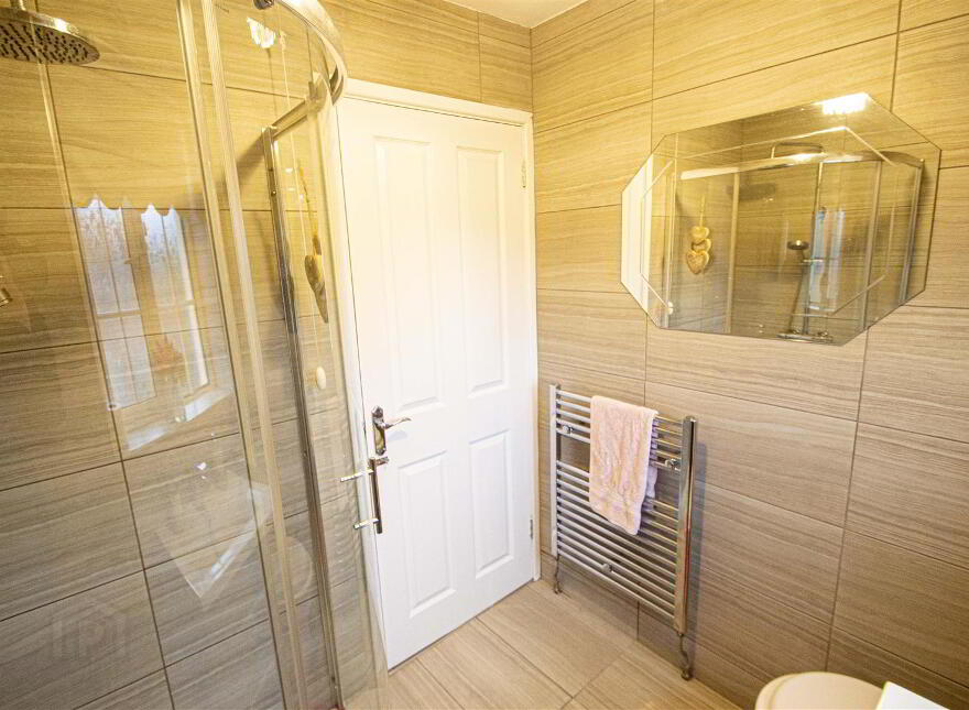 47 Lagmore Grove, Stewartstown Road, Belfast, BT17 0TD