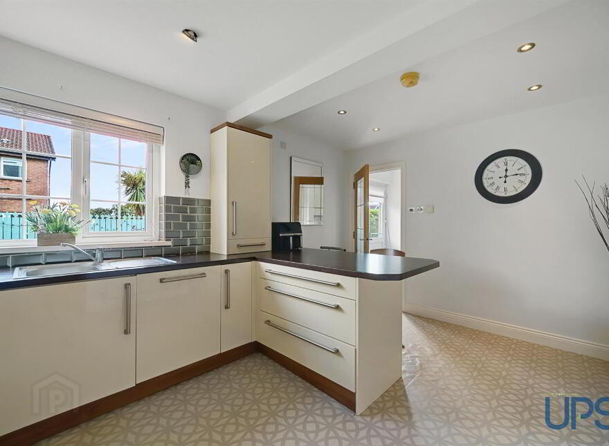 47 Lagmore Grove, Stewartstown Road, Belfast, BT17 0TD
