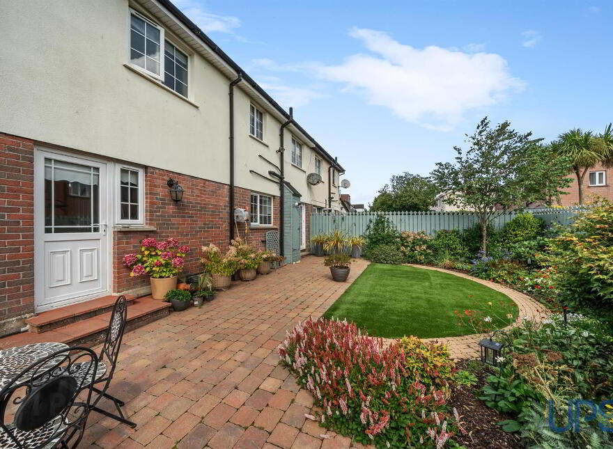 47 Lagmore Grove, Stewartstown Road, Belfast, BT17 0TD