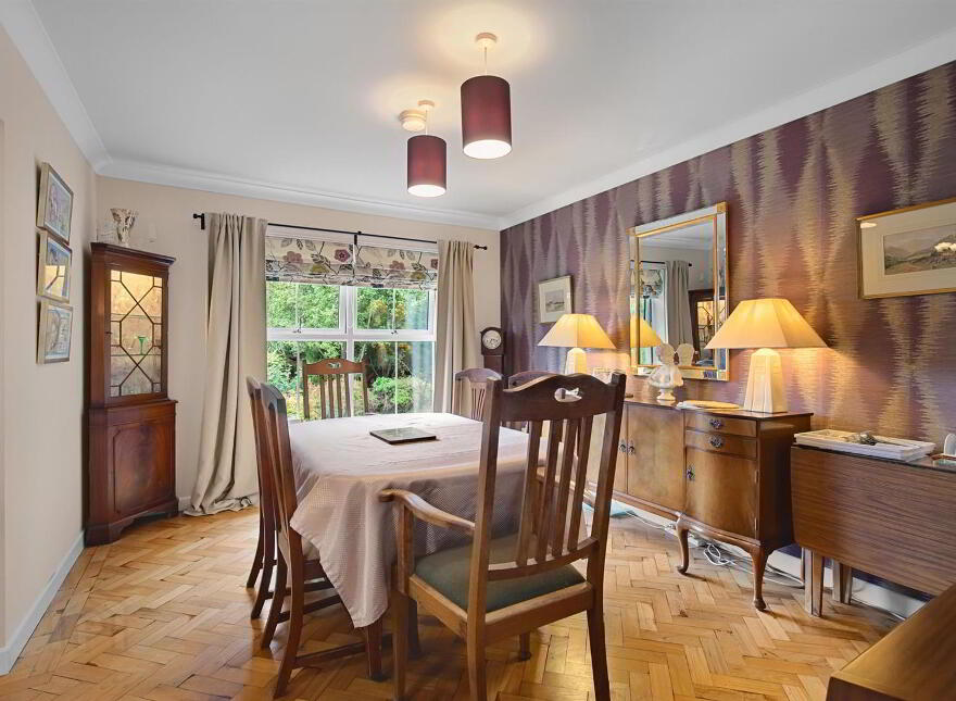 42 Magherahamlet Road, Ballynahinch, BT24 8PZ