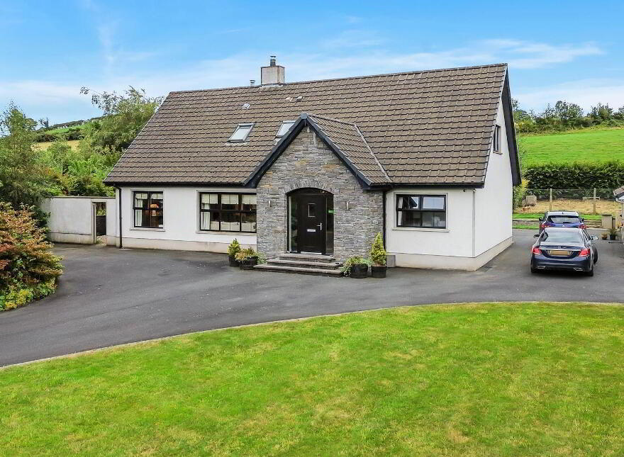 42 Magherahamlet Road, Ballynahinch, BT24 8PZ