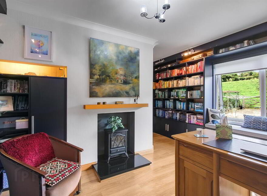 42 Magherahamlet Road, Ballynahinch, BT24 8PZ