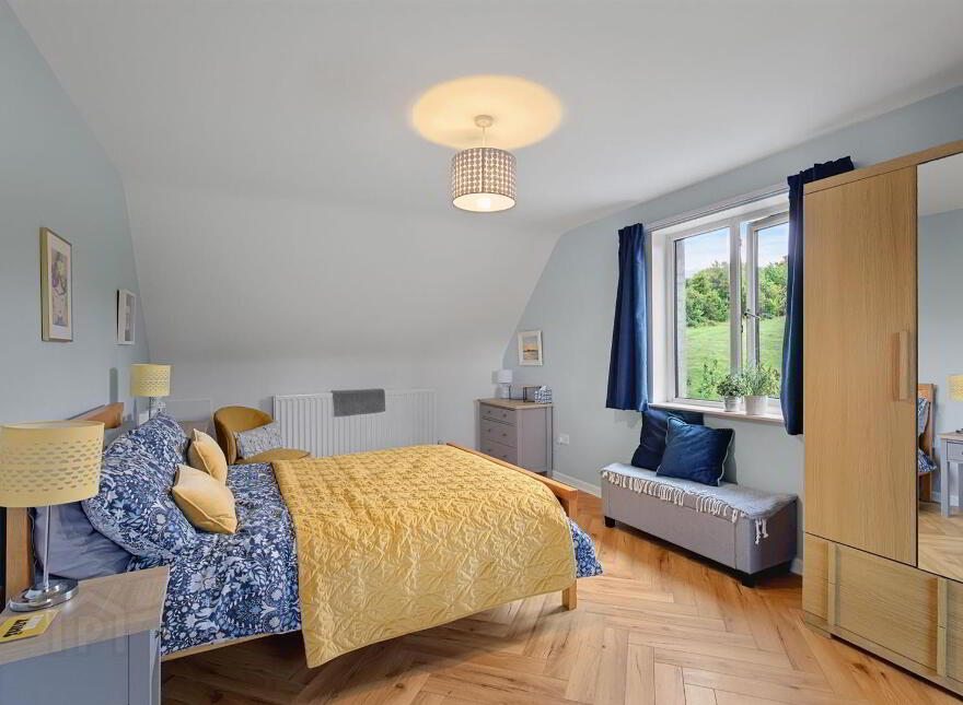 42 Magherahamlet Road, Ballynahinch, BT24 8PZ