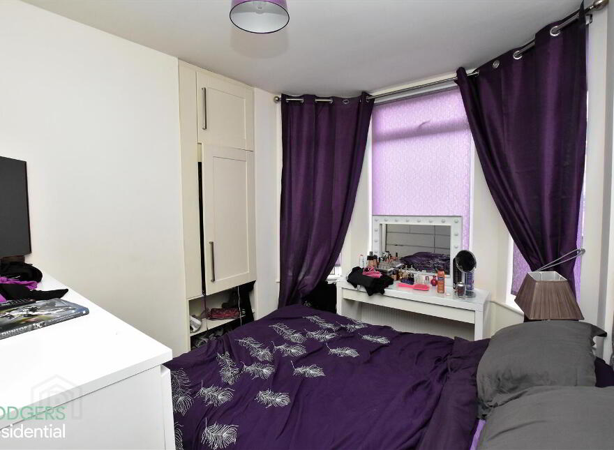 1A, 422 Beersbridge Road, Belfast, BT5 5EB