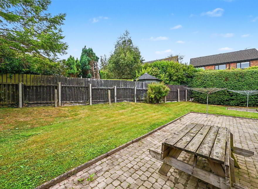 11a Windrush Avenue, Belfast, BT8 6LY