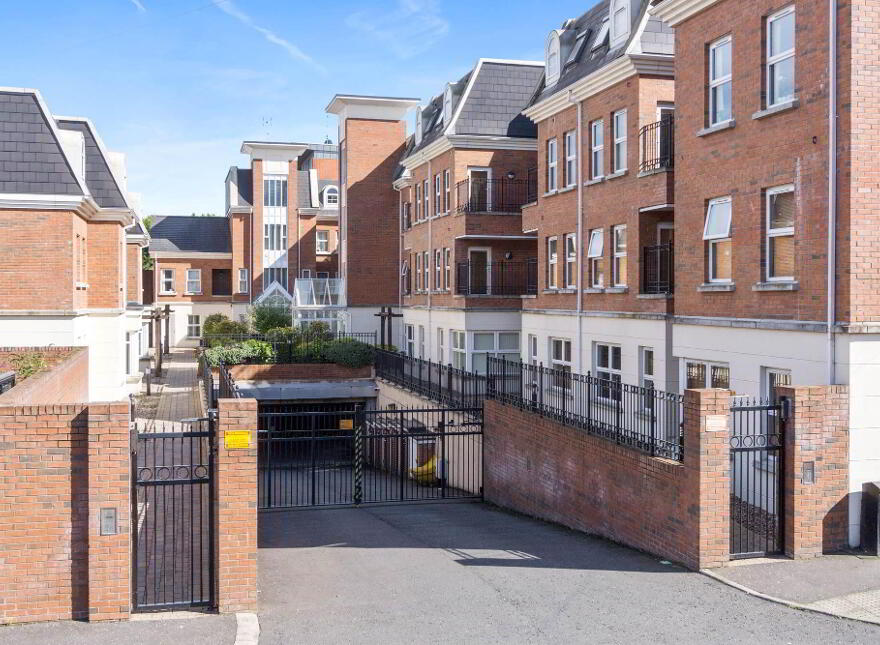 16 Ashley Courtyard, 1a Fane Street, Belfast, BT9 7JS