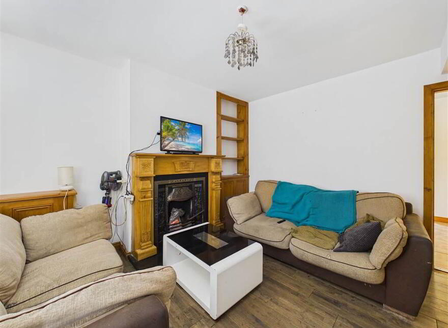 43 Beechmount Crescent, Belfast, BT12 7NJ