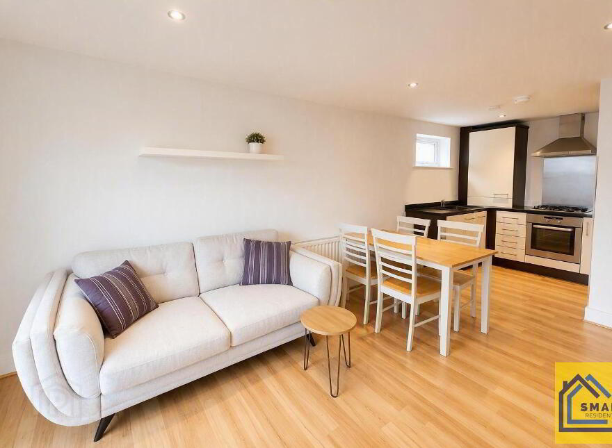 Apt 5 Strand Central, 27 Hillfoot Street, Belfast, BT4 1JL