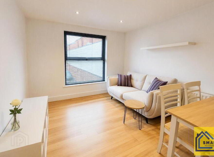 Apt 5 Strand Central, 27 Hillfoot Street, Belfast, BT4 1JL