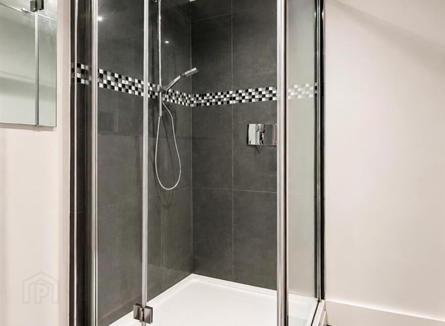 Apt 5 Strand Central, 27 Hillfoot Street, Belfast, BT4 1JL