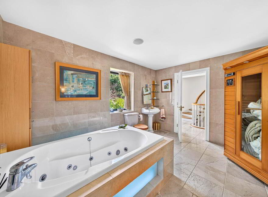 Annaghdown Lodge, Eanach Dhúin, H91DXR5