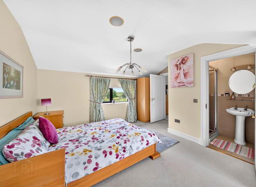 Annaghdown Lodge, Eanach Dhúin, H91DXR5